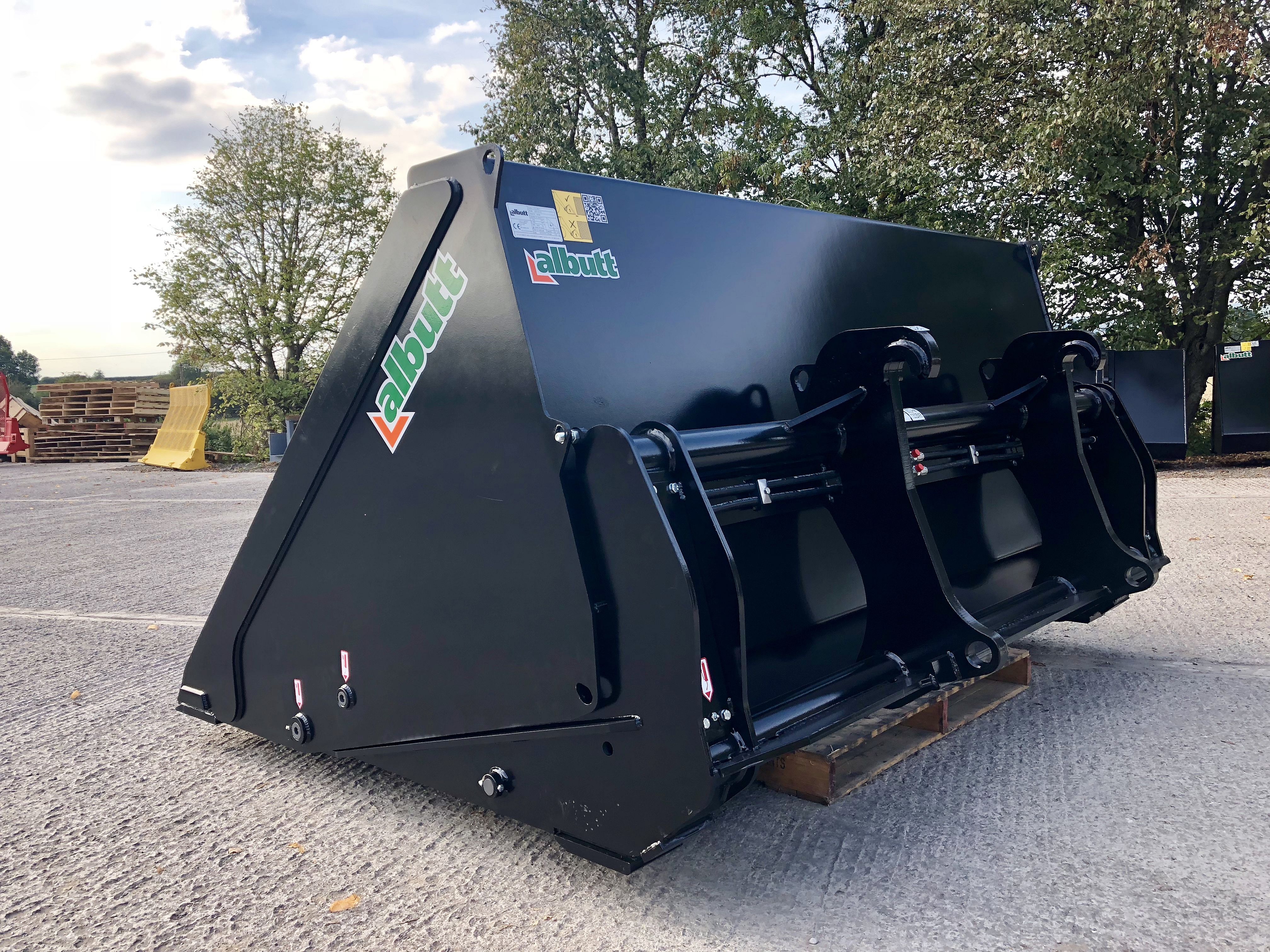 High Tip Buckets for Muck Handling Albutt attachments materials handling